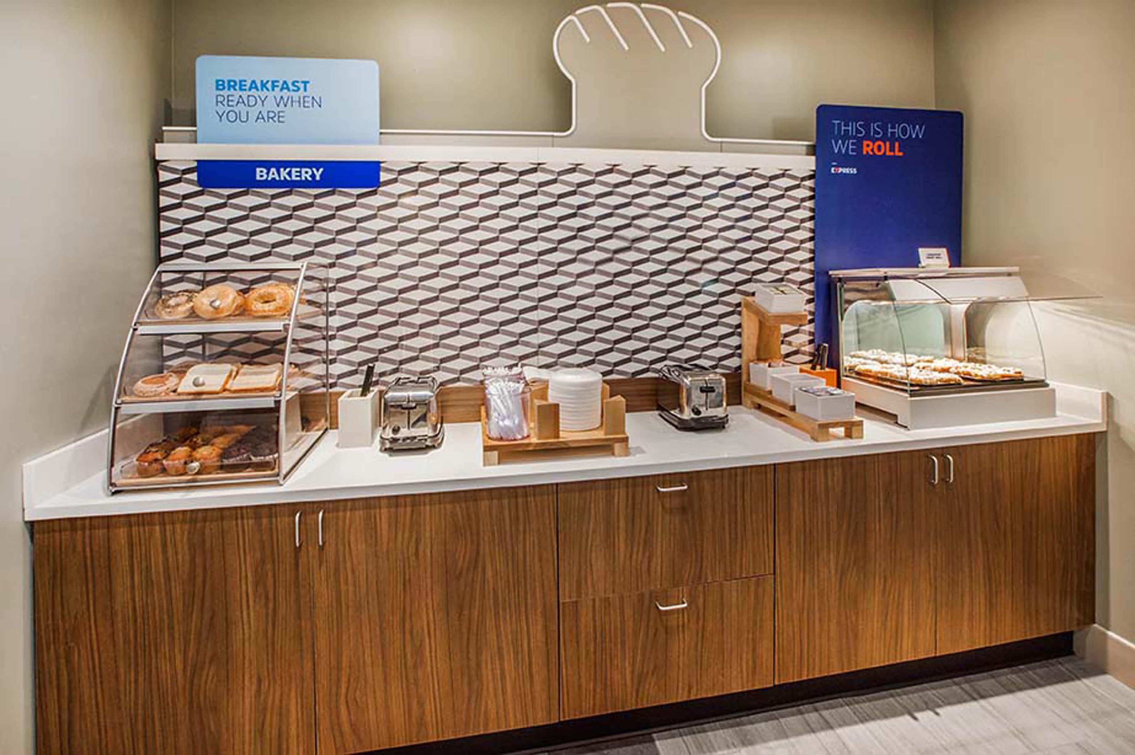 Holiday Inn Express Hotel & Suites Lexington By Ihg Luaran gambar