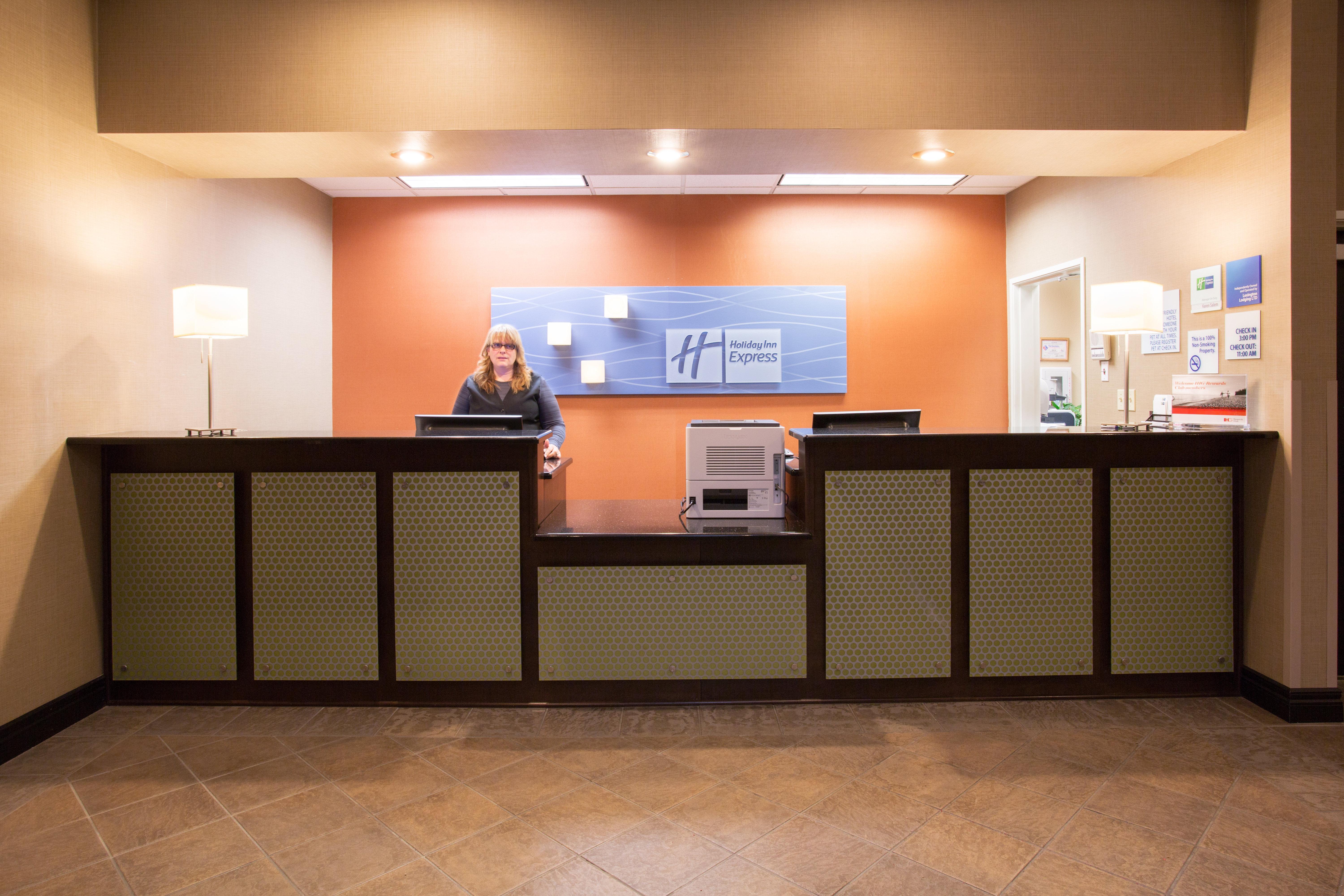 Holiday Inn Express Hotel & Suites Lexington By Ihg Luaran gambar
