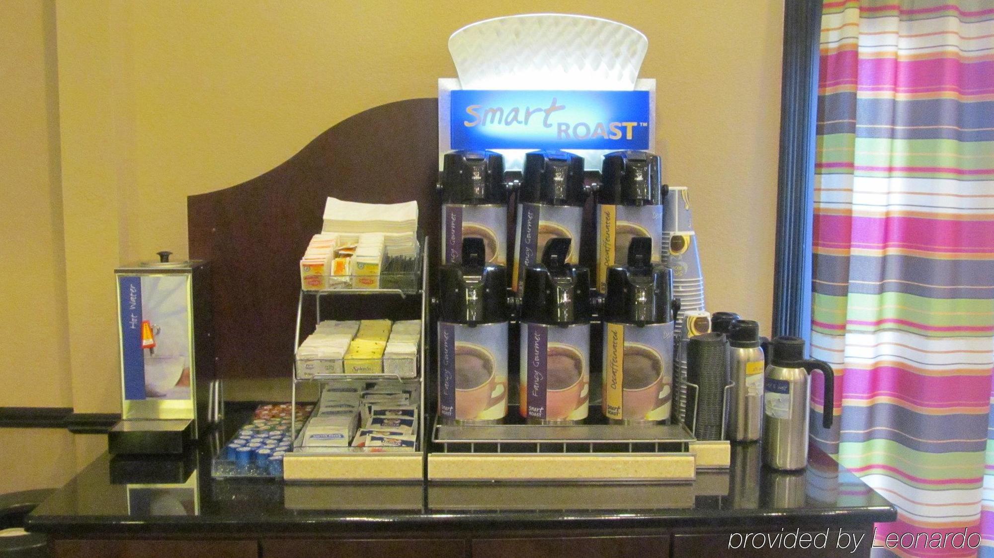 Holiday Inn Express Hotel & Suites Lexington By Ihg Luaran gambar